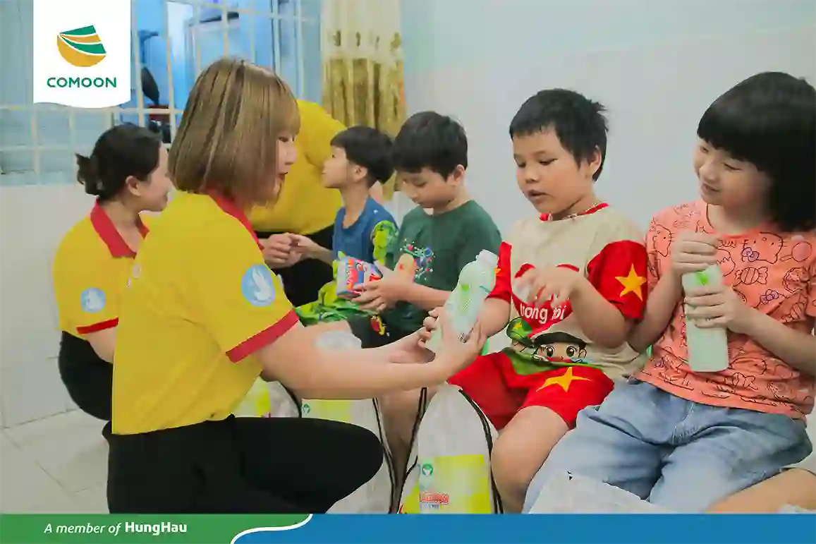 COMOON TRAO GỬI CHÚT 'XUÂN' ĐẾN CÁC BẠN TRẺ TẠI TRƯỜNG CHUYÊN BIỆT NIỀM TIN