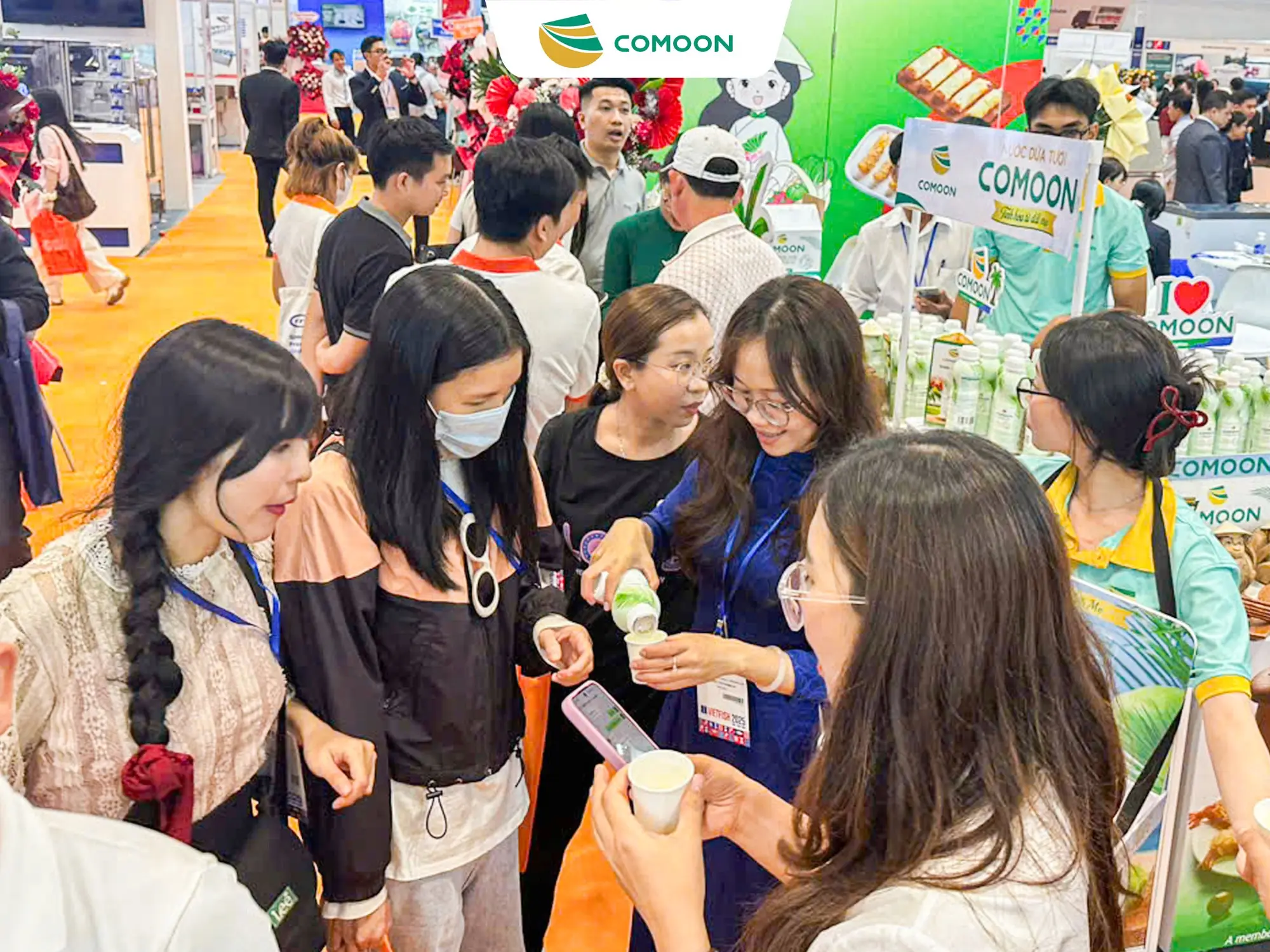 Vietfish 2025: Hơn 2.000 khách hàng dùng thử nước dừa COMOON