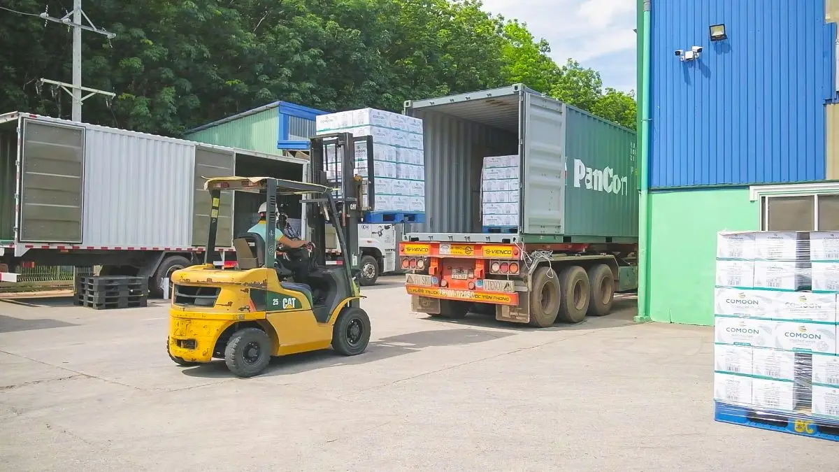 NƯỚC DỪA TƯƠI COMOON ĐƯỢC ĐỐI TÁC HÀN QUỐC TIN CHỌN